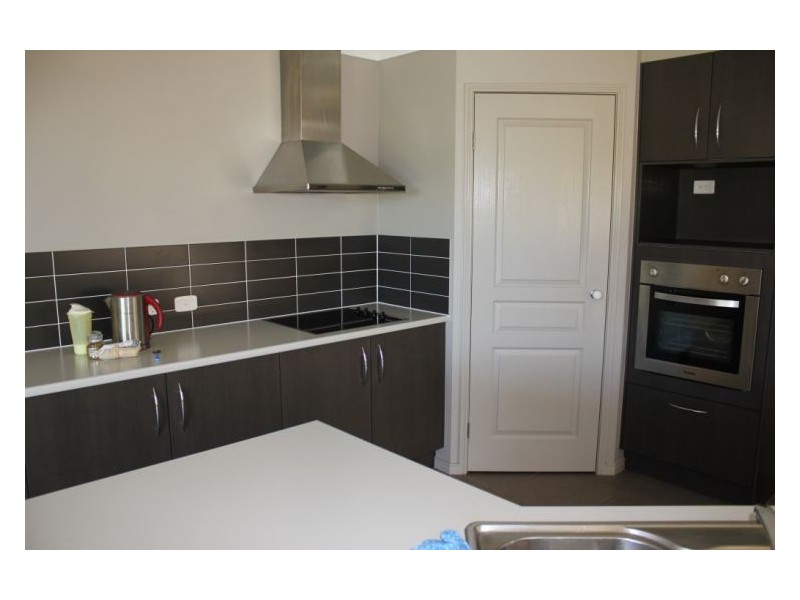 26 Seabiscuit Crescent, Kallangur QLD 4503