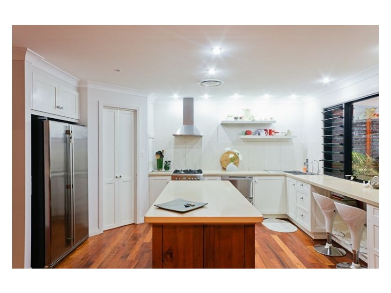 42 Leah Drive, Belivah QLD 4207