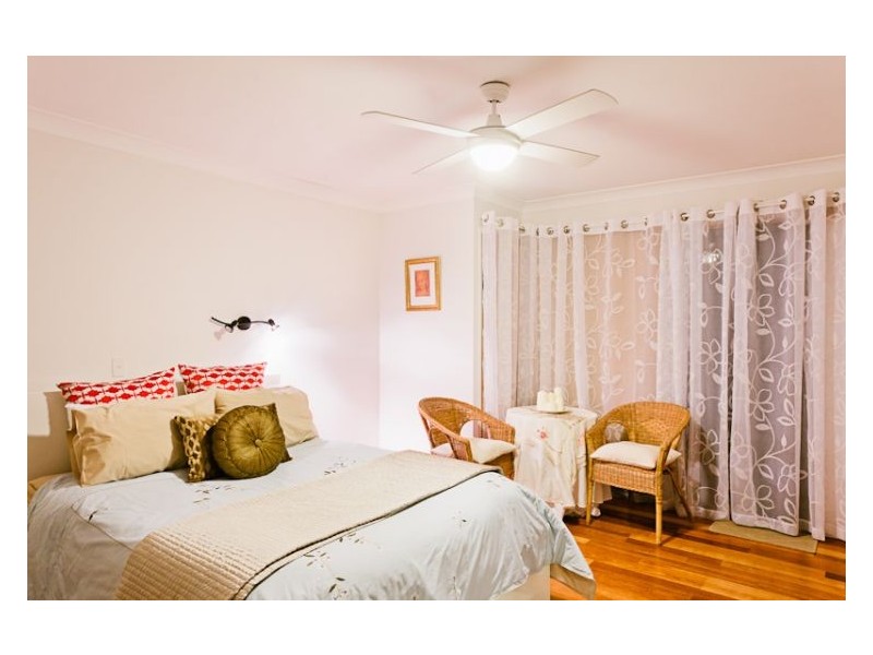 42 Leah Drive, Belivah QLD 4207