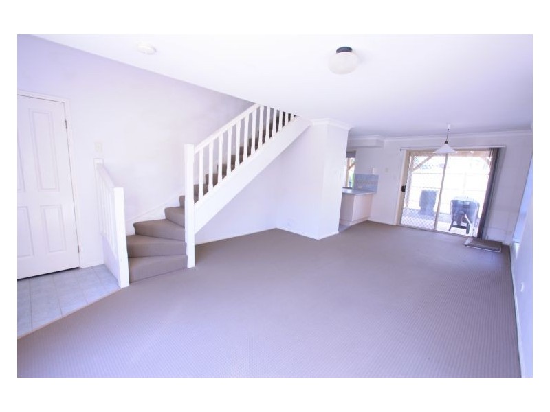8/83 Persse Rd, Runcorn QLD 4113
