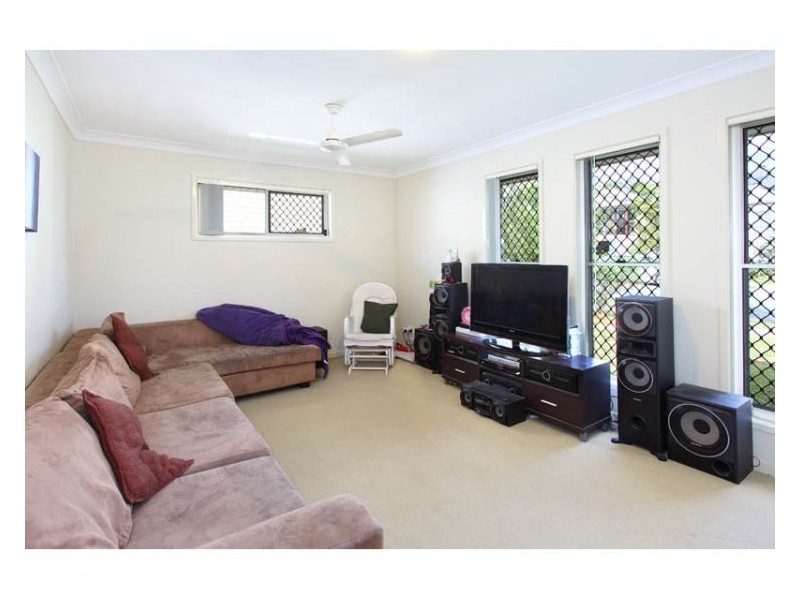 16 Parkview Drive, Springfield Lakes QLD 4300