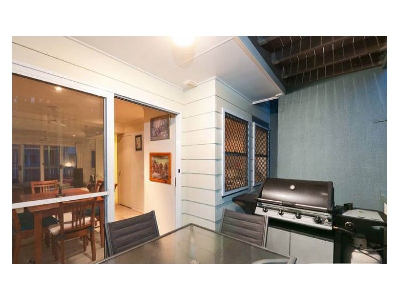 12 Wilkie Street, Yeerongpilly QLD 4105