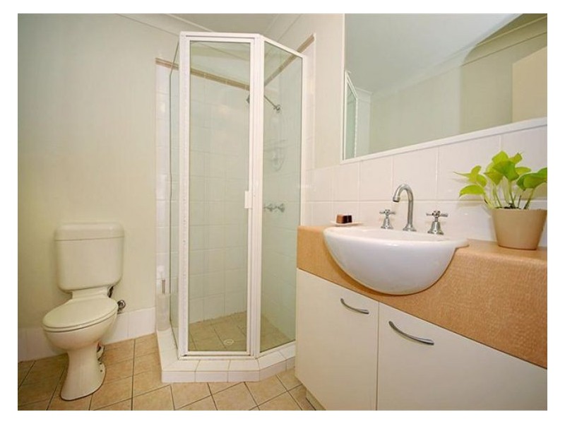 12 Wilkie Street, Yeerongpilly QLD 4105