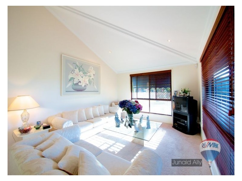 8 Ridgeline Court, Kuraby QLD 4112