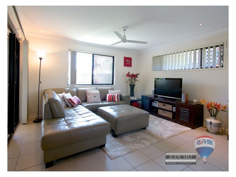 15 Lillydale Pl, Calamvale QLD 4116