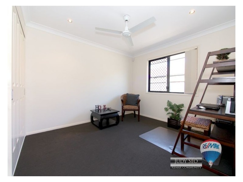 15 Lillydale Pl, Calamvale QLD 4116