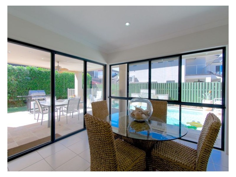 11 Jubilee Cl, Eight Mile Plains QLD 4113