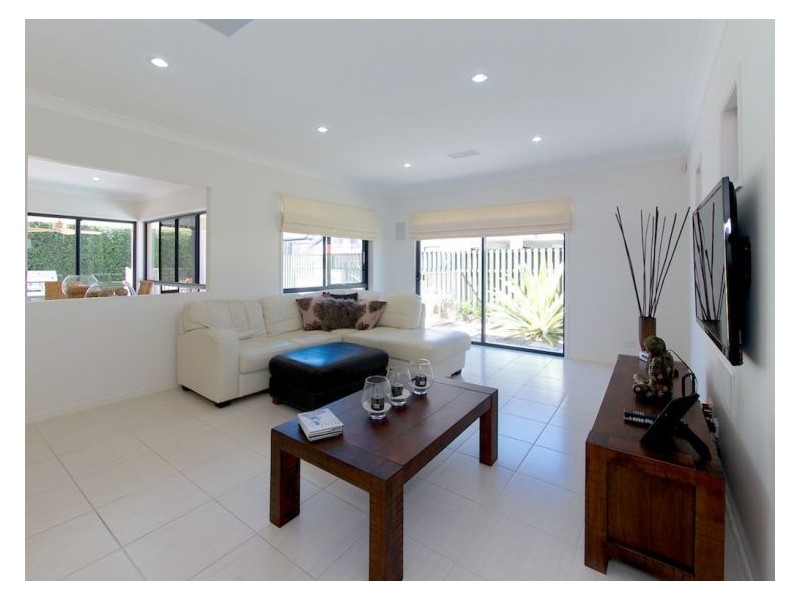 11 Jubilee Cl, Eight Mile Plains QLD 4113