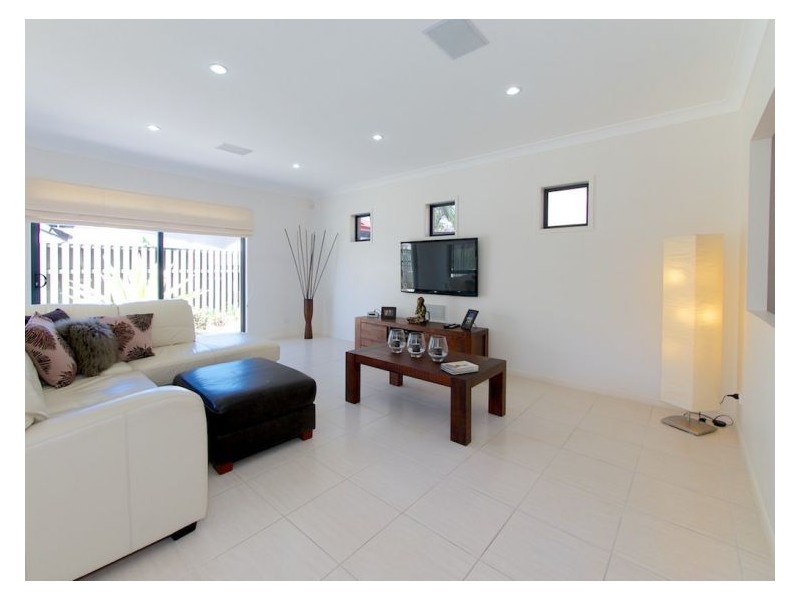 11 Jubilee Cl, Eight Mile Plains QLD 4113