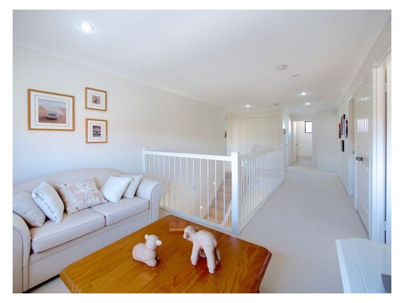 11 Jubilee Cl, Eight Mile Plains QLD 4113