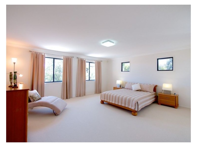 11 Jubilee Cl, Eight Mile Plains QLD 4113