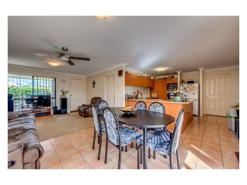 4 Clint Parade, Crestmead QLD 4132
