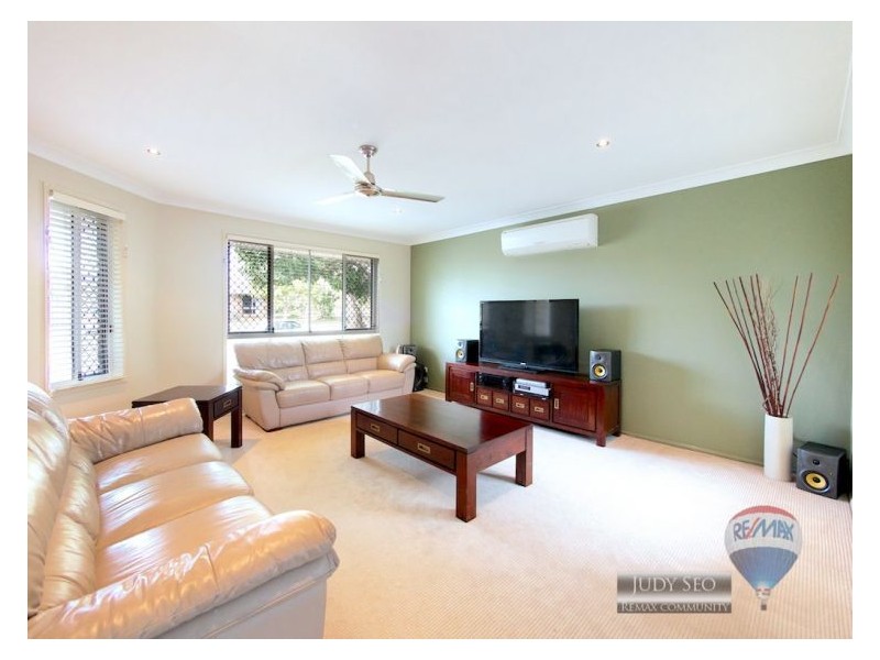 3 Moneghetti Place, Calamvale QLD 4116