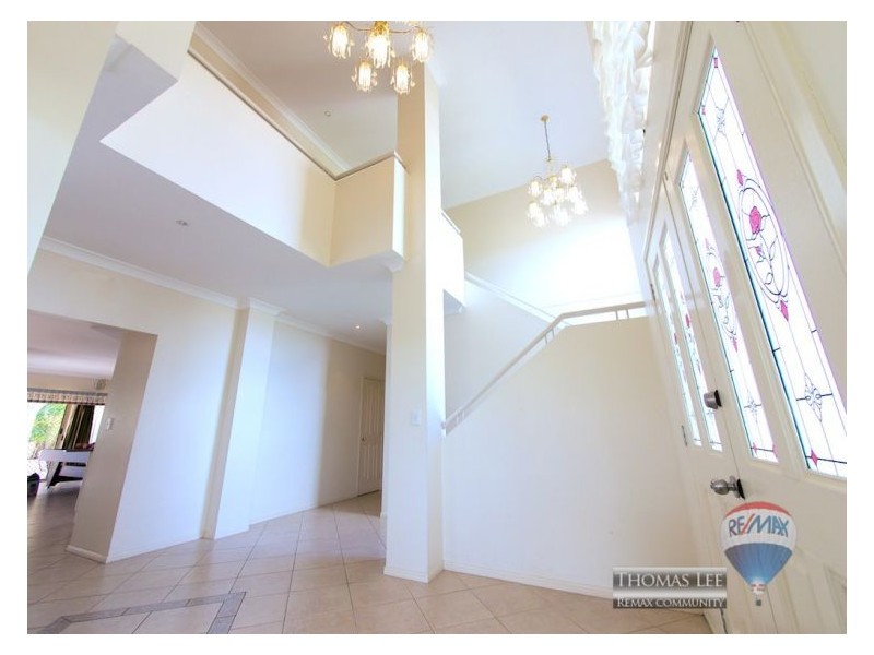 16 Golden Rain Pl, Stretton QLD 4116