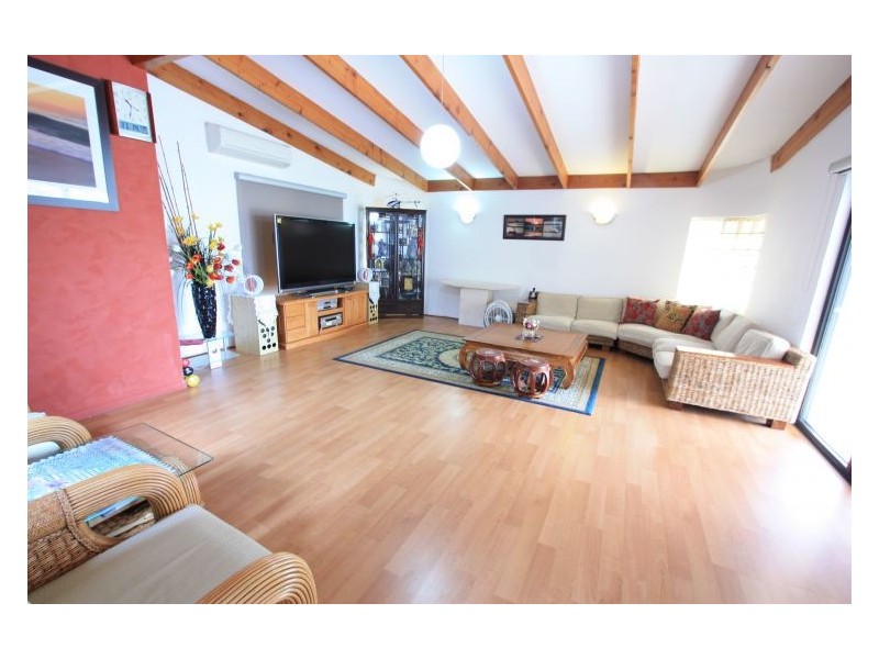 115 Chester Rd, Eight Mile Plains QLD 4113