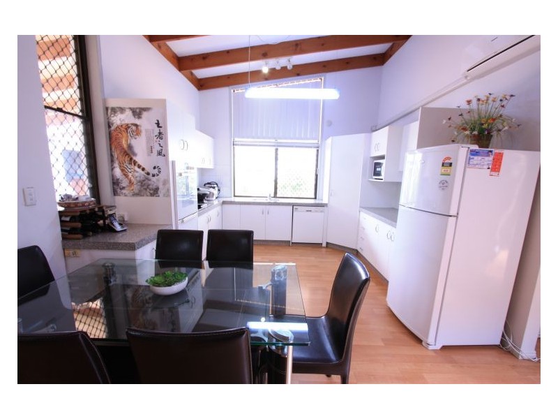 115 Chester Rd, Eight Mile Plains QLD 4113