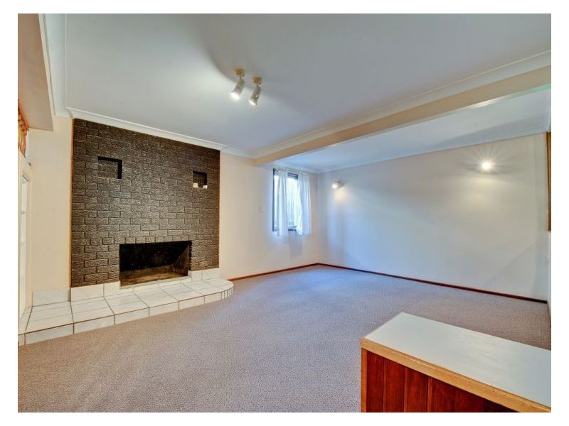 21 Lilac Street, Daisy Hill QLD 4127