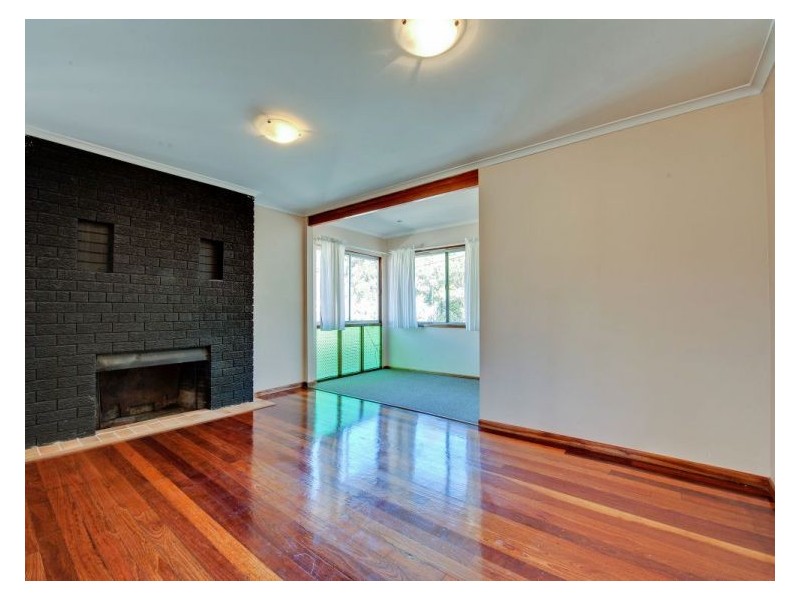 21 Lilac Street, Daisy Hill QLD 4127