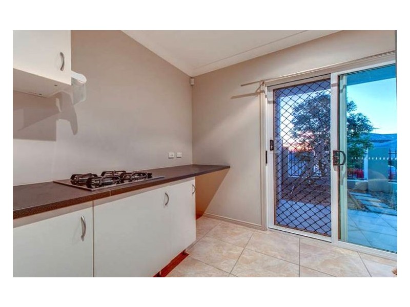 3 Larapinta Cct, Parkinson QLD 4115