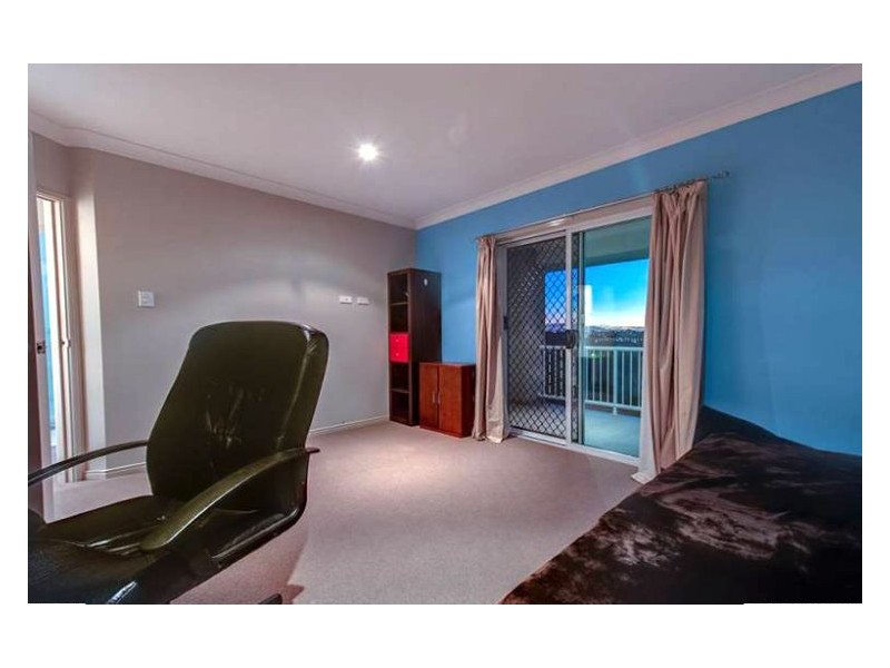 3 Larapinta Cct, Parkinson QLD 4115