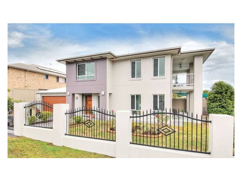 3 Larapinta Cct, Parkinson QLD 4115