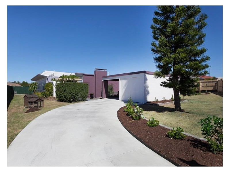 14 Tea Tree Place, Raceview QLD 4305