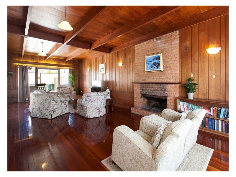 14 Tea Tree Place, Raceview QLD 4305