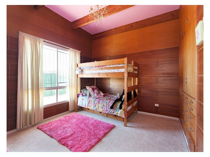 14 Tea Tree Place, Raceview QLD 4305