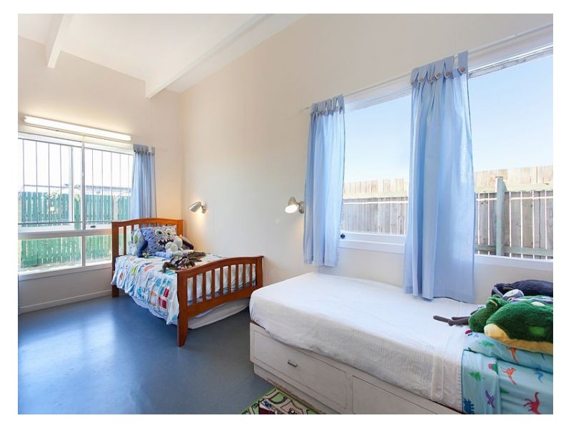 14 Tea Tree Place, Raceview QLD 4305