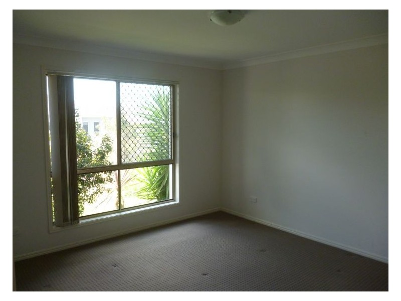 8 Harvey Place, Calamvale QLD 4116