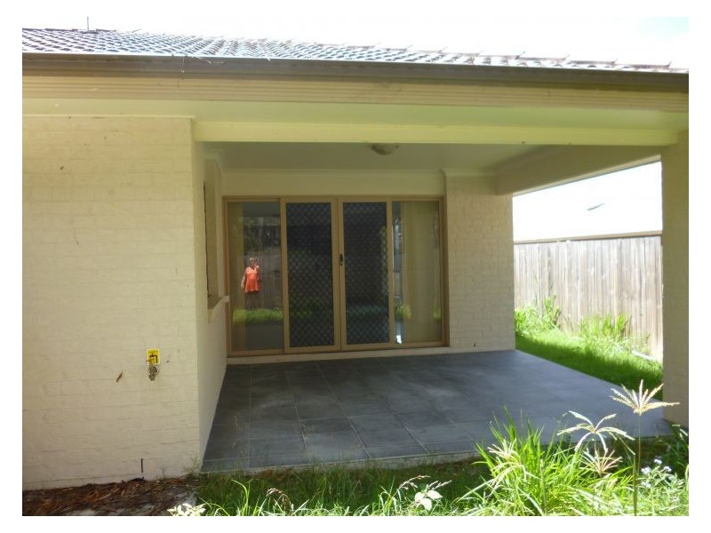 8 Harvey Place, Calamvale QLD 4116