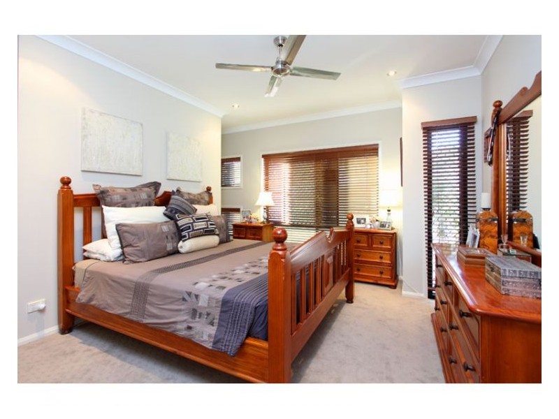 19b Osanna St, Daisy Hill QLD 4127