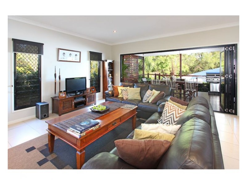 19b Osanna St, Daisy Hill QLD 4127