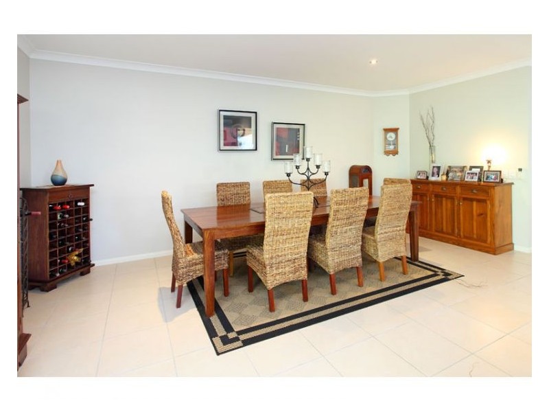 19b Osanna St, Daisy Hill QLD 4127