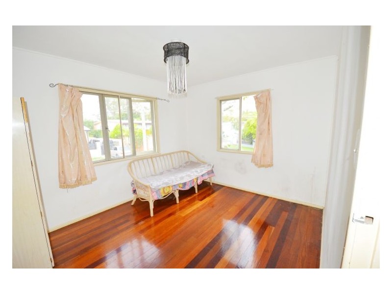 22 Sylvania Street, Logan Central QLD 4114
