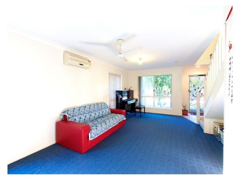 100 Bordeaux St, Eight Mile Plains QLD 4113