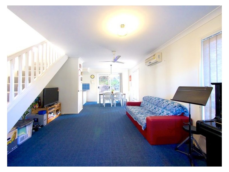 100 Bordeaux St, Eight Mile Plains QLD 4113