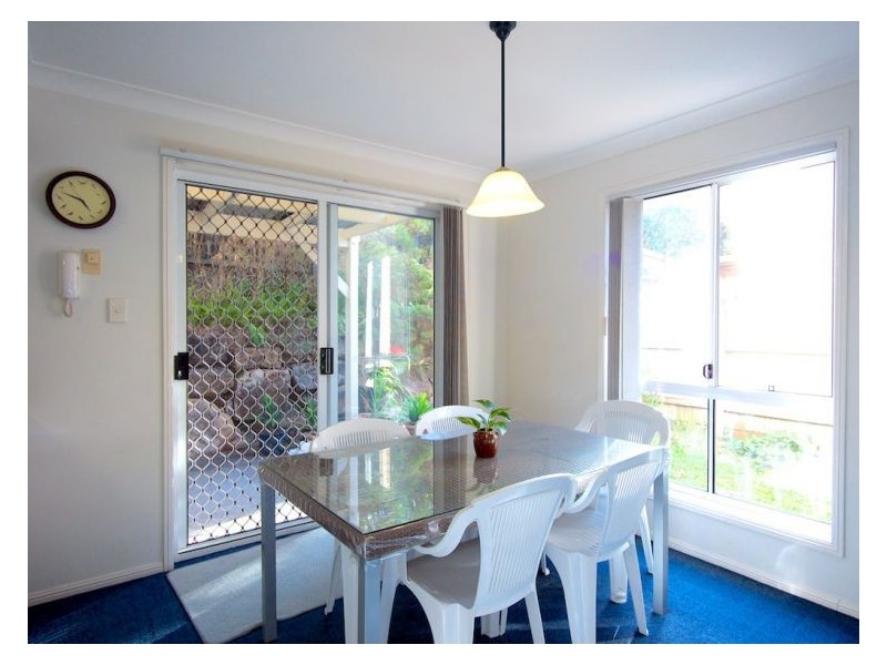 100 Bordeaux St, Eight Mile Plains QLD 4113