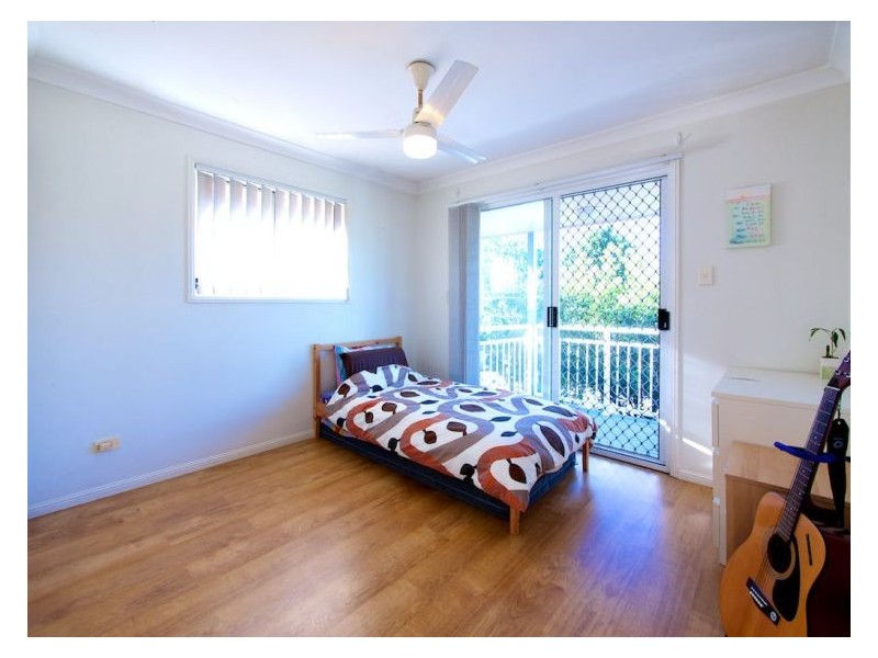 100 Bordeaux St, Eight Mile Plains QLD 4113