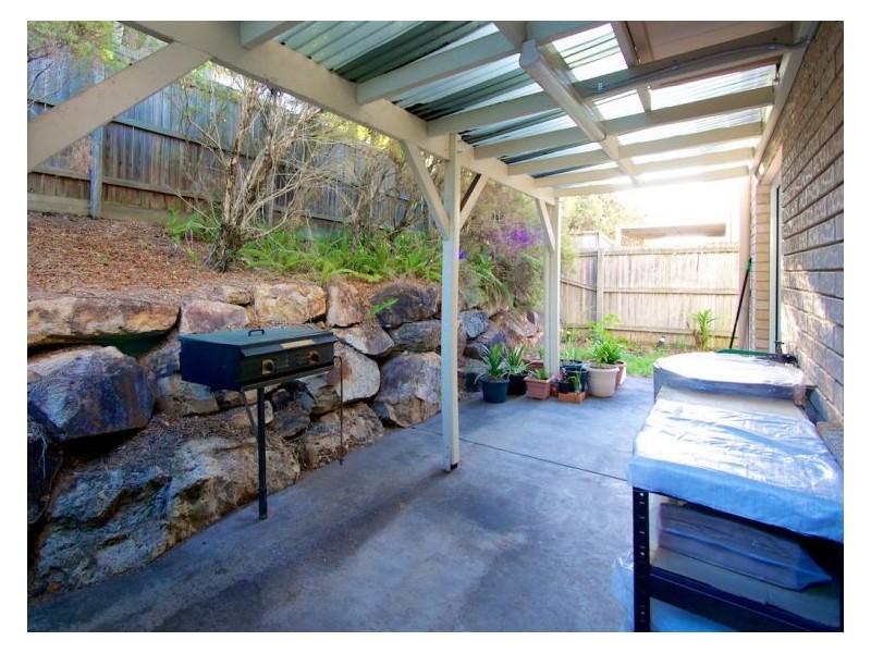 100 Bordeaux St, Eight Mile Plains QLD 4113