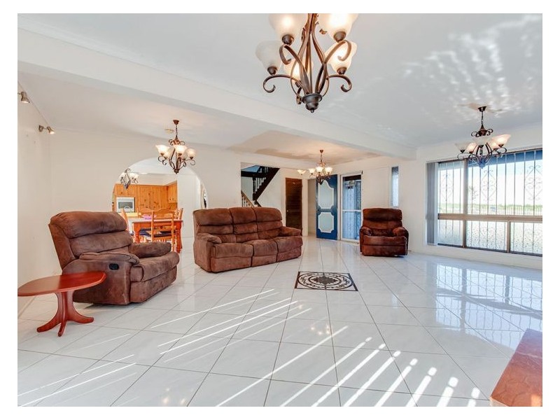 91 Winnetts Road, Daisy Hill QLD 4127