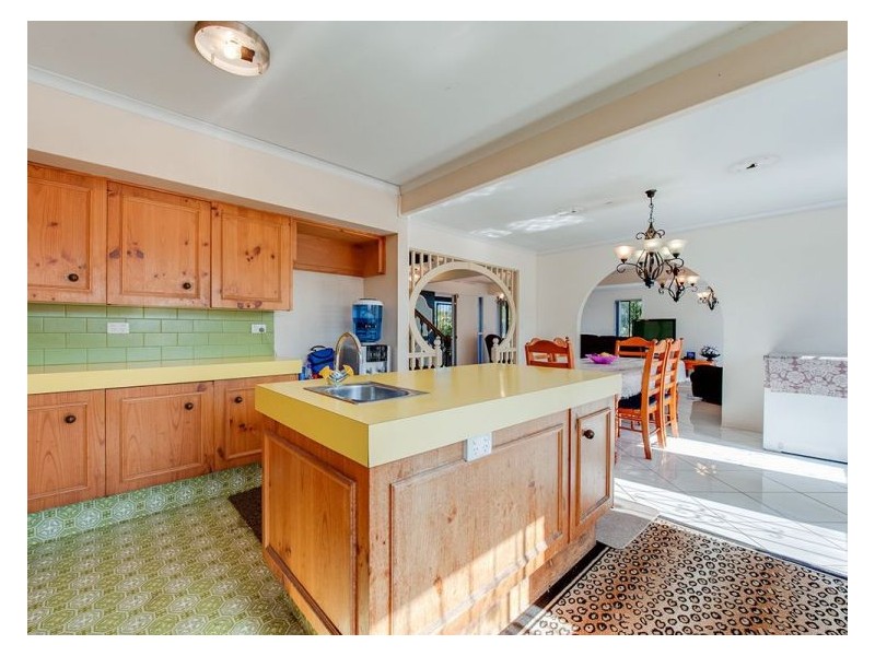 91 Winnetts Road, Daisy Hill QLD 4127