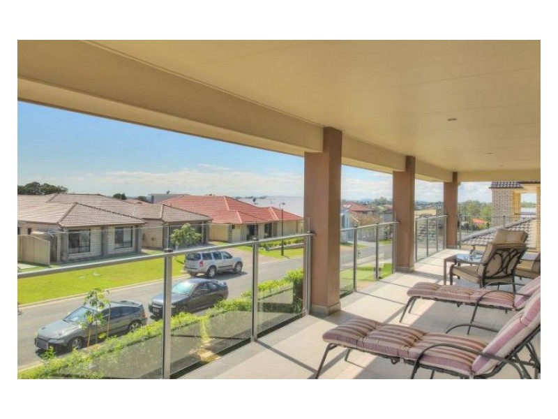 12 Denver Grove, Regents Park QLD 4118