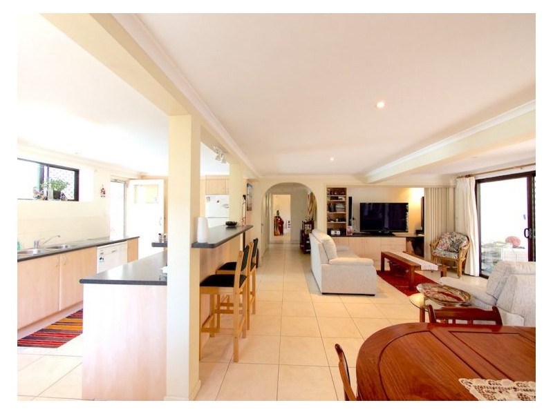 10 Parkway St, Macgregor QLD 4109