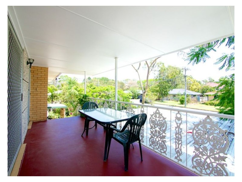 10 Parkway St, Macgregor QLD 4109