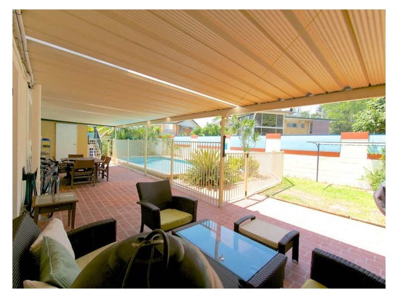 10 Parkway St, Macgregor QLD 4109