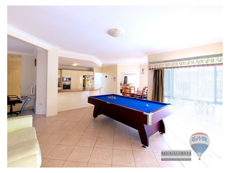 16 Golden Rain Place, Stretton QLD 4116
