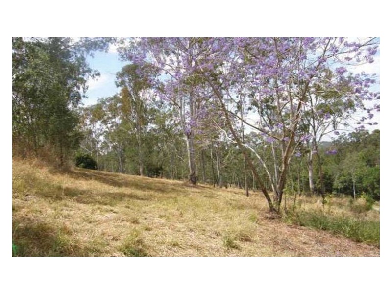 35 Winrock Street, Brookfield QLD 4069