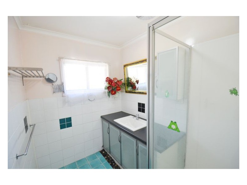 9 Kidd St, Robertson QLD 4109