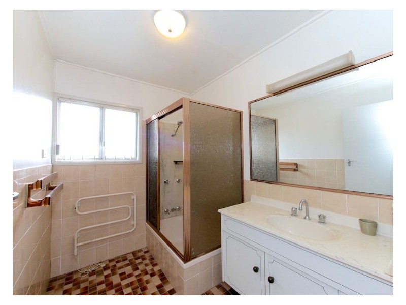 7 Tora ST, Macgregor QLD 4109